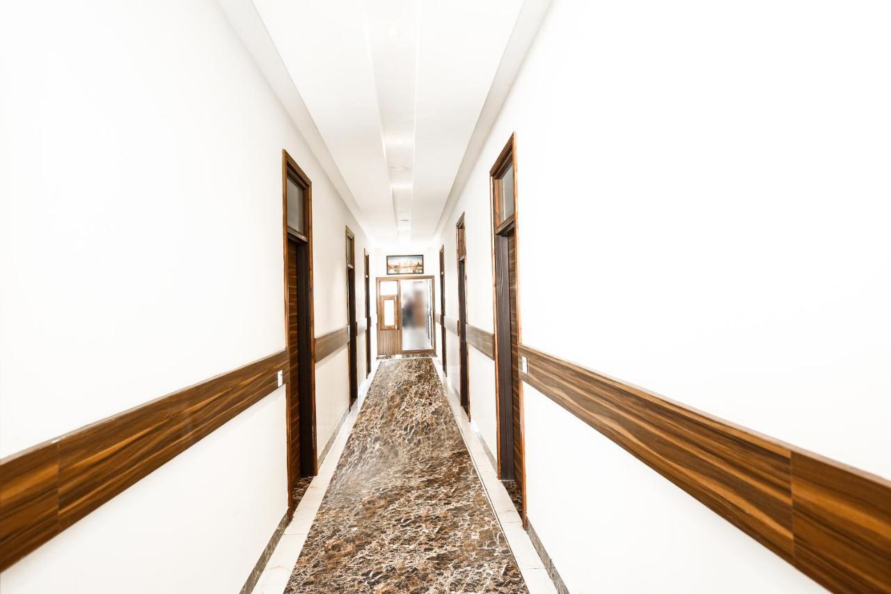 Hotel Woodcrest Zirakpur - Best Family Hotel By - A Unit Of Sidham Group ภายนอก รูปภาพ